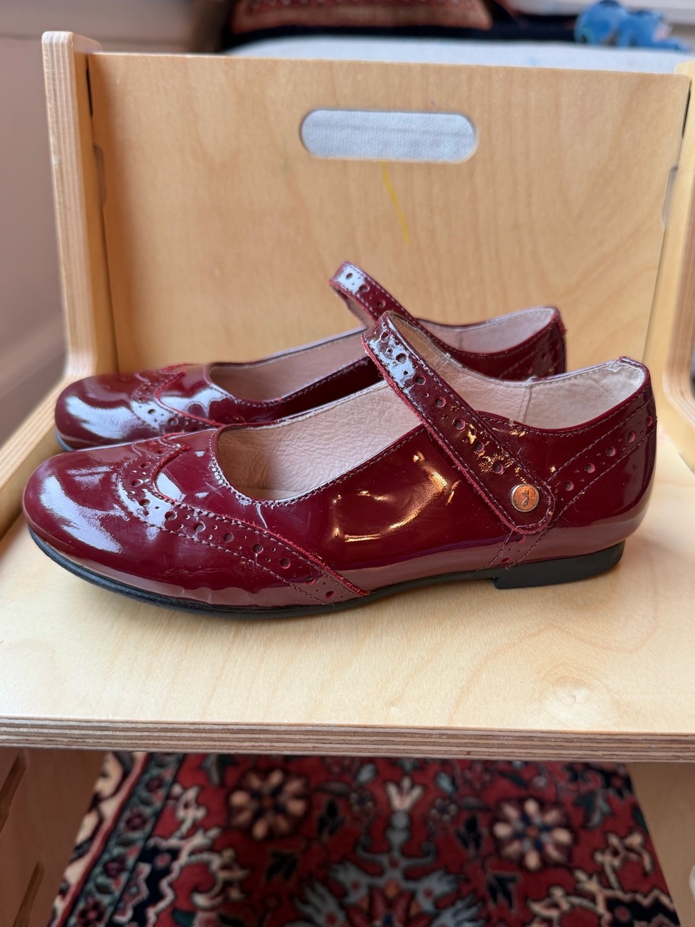 Jacadi Girls' Burgundy Patent Mary Jane Shoes size EU 29/US 12